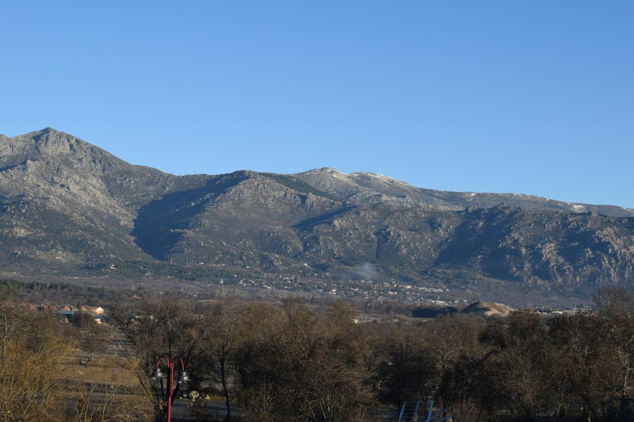 Hospederia La Canada Moralzarzal Εξωτερικό φωτογραφία